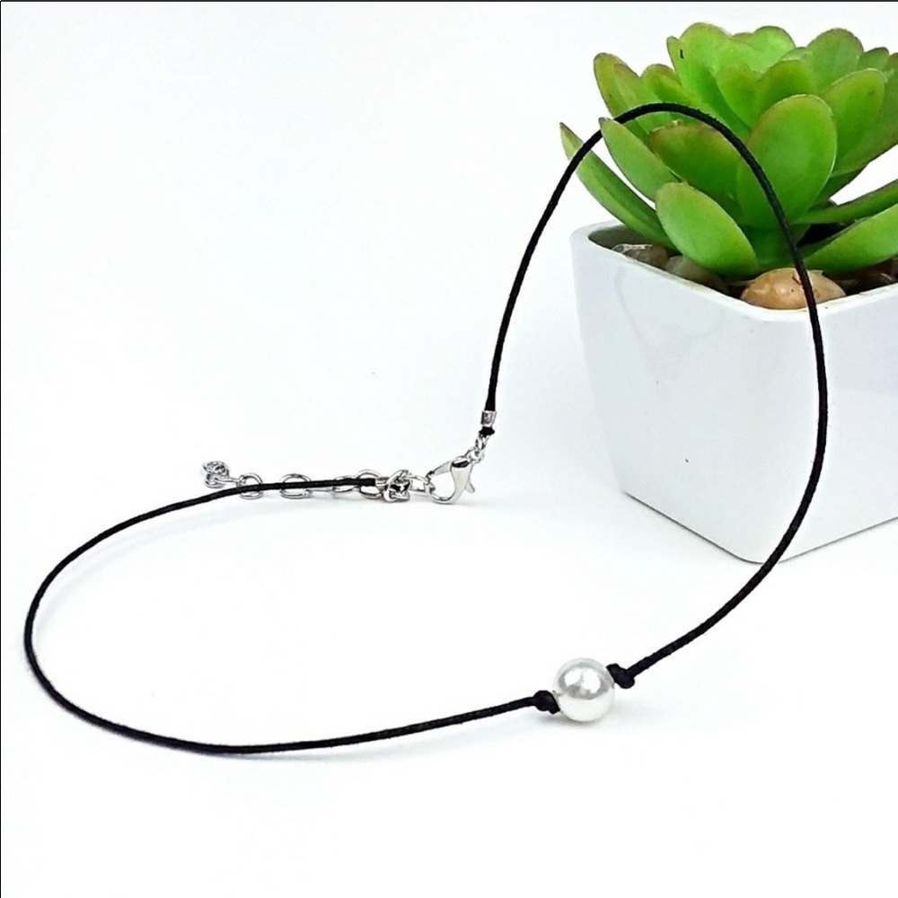3/$20 Boho Single Pearl Choker Necklace - Picture 2 of 4